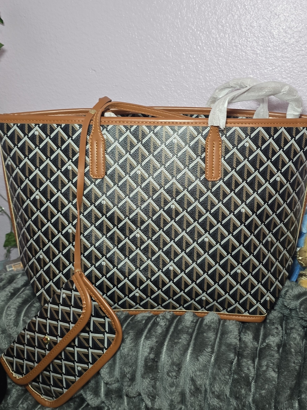 Tote Bag in Black and Tan with Geometric Pattern